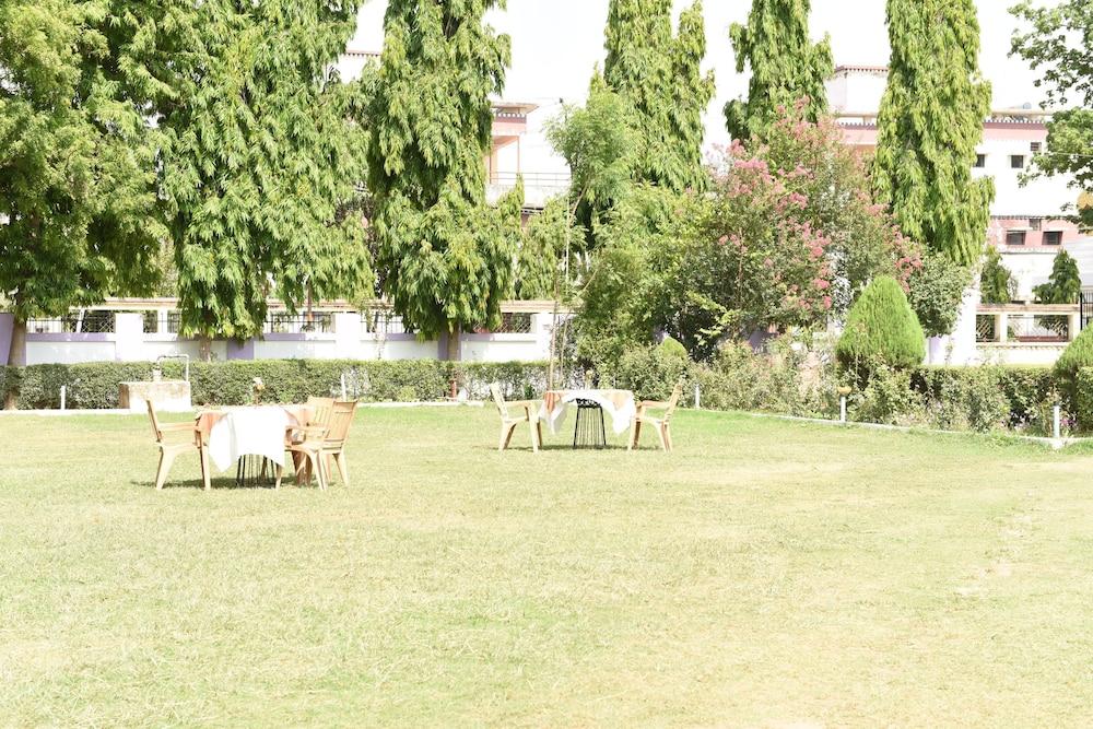 Hotel Lumbini International Bodh Gaya Eksteriør billede